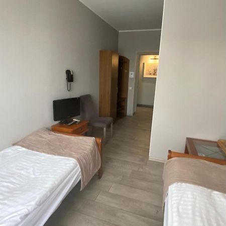Pallada Hotel Tarnopol Zewnętrze zdjęcie