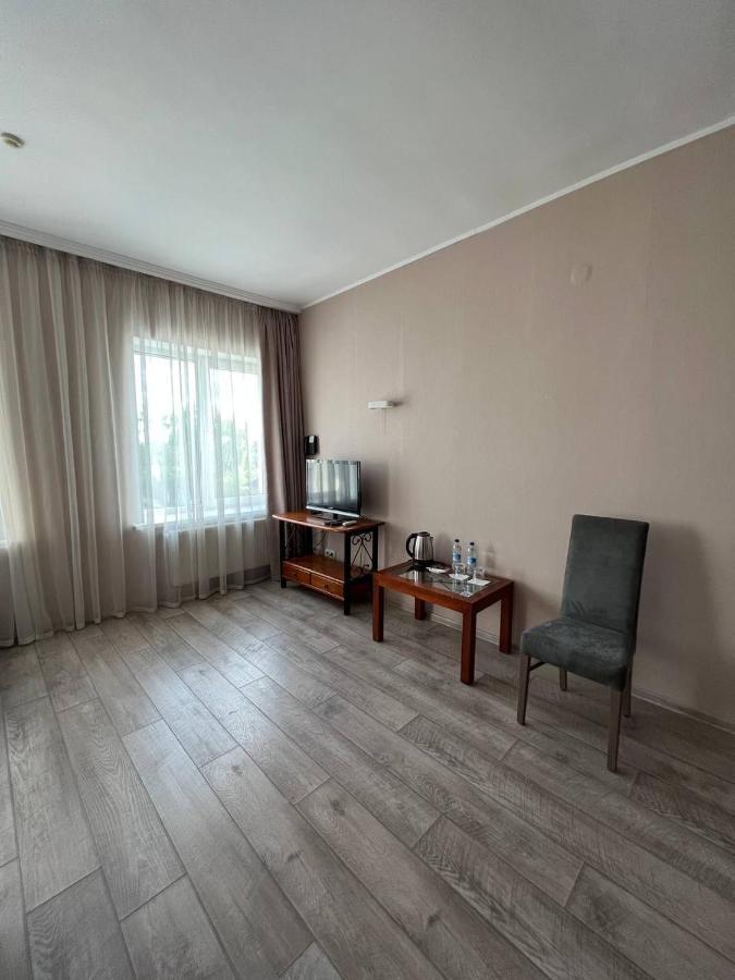 Pallada Hotel Tarnopol Zewnętrze zdjęcie