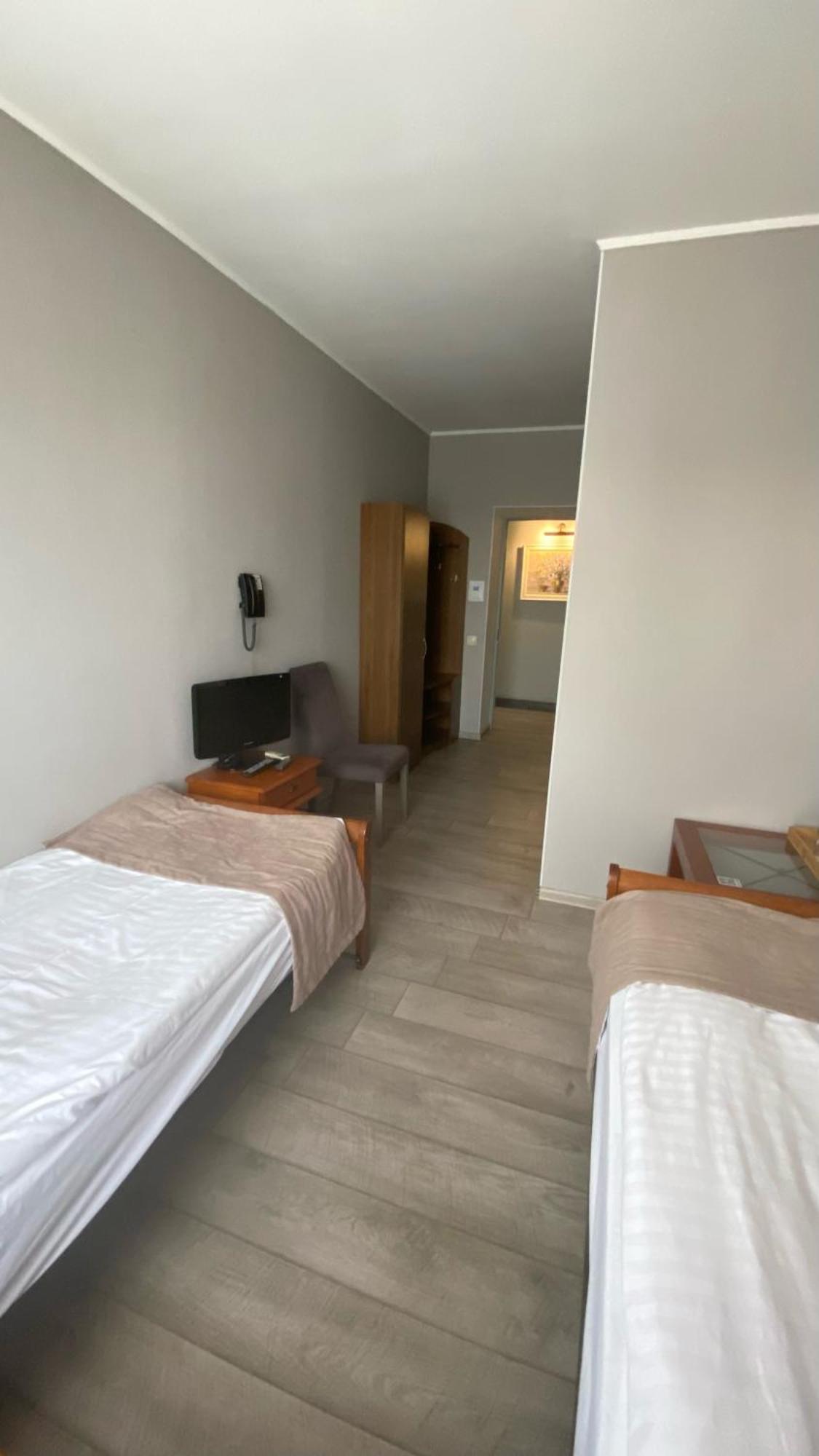 Pallada Hotel Tarnopol Zewnętrze zdjęcie