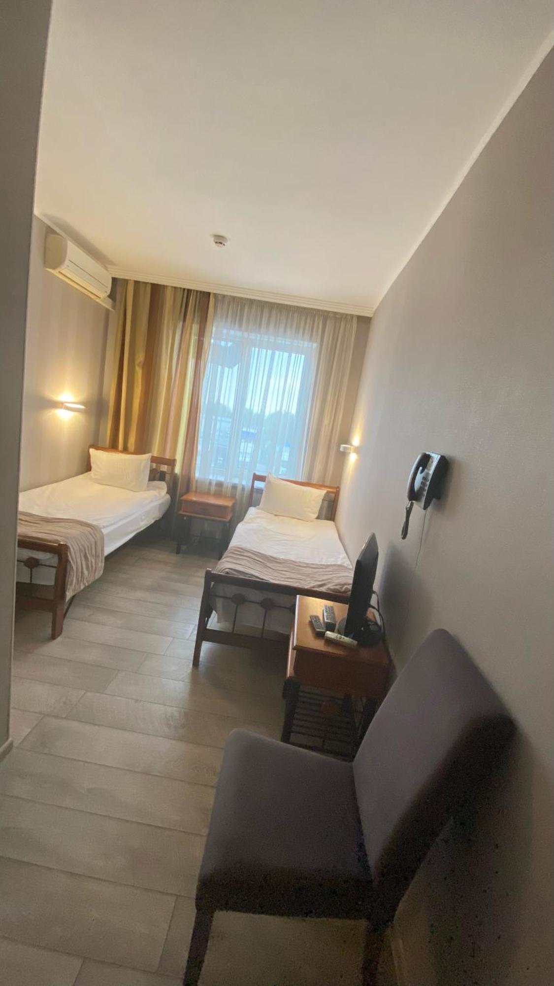 Pallada Hotel Tarnopol Zewnętrze zdjęcie