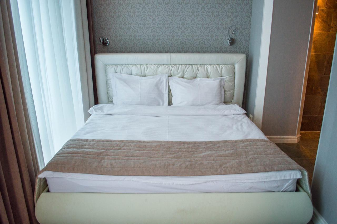 Pallada Hotel Tarnopol Zewnętrze zdjęcie